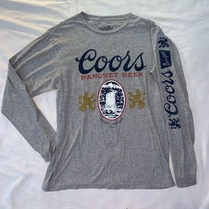 Men’s long sleeve shirt size medium